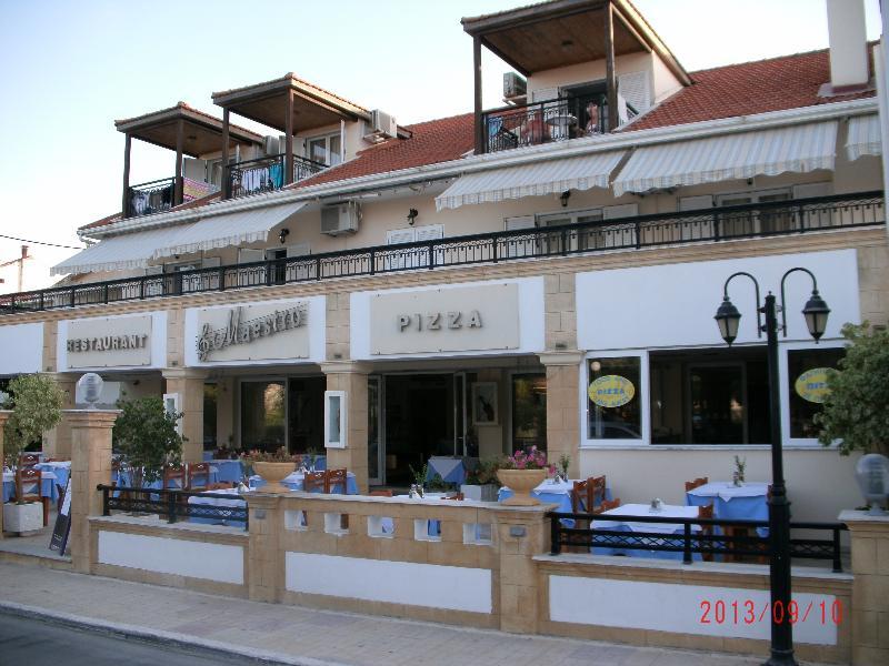 Montes Apartments & Studios Alykanas  Exteriér fotografie