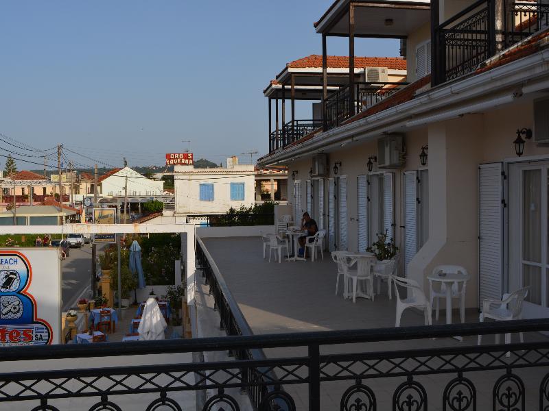 Montes Apartments & Studios Alykanas  Exteriér fotografie