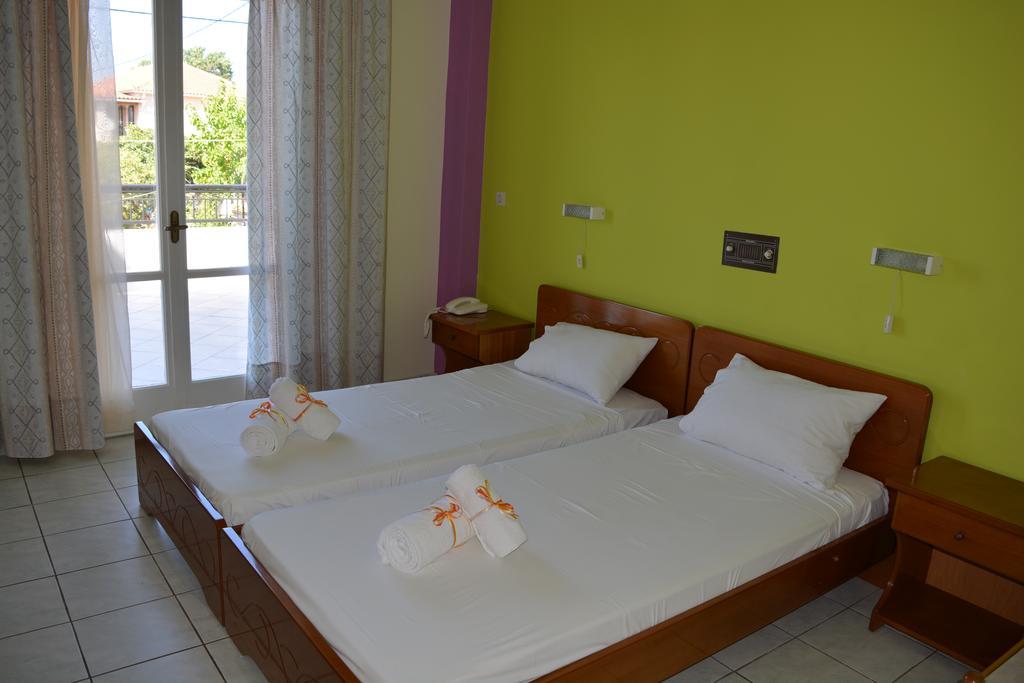 Montes Apartments & Studios Alykanas  Exteriér fotografie