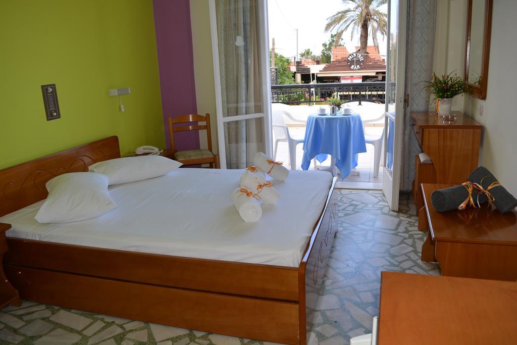 Montes Apartments & Studios Alykanas  Exteriér fotografie