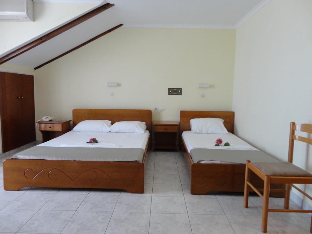 Montes Apartments & Studios Alykanas  Exteriér fotografie
