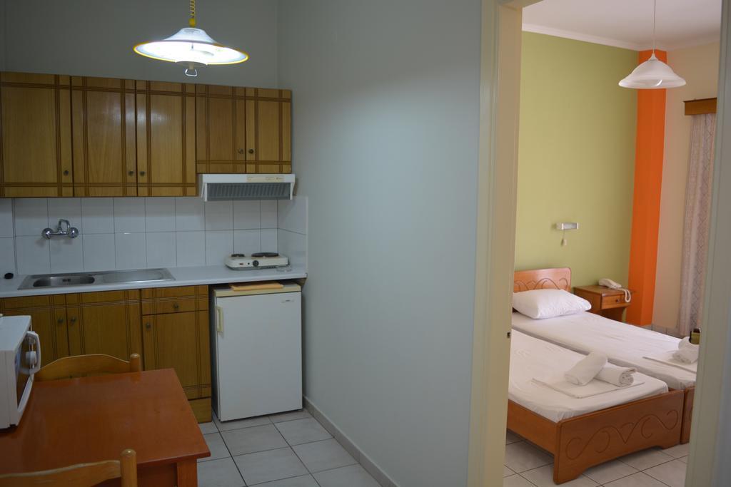 Montes Apartments & Studios Alykanas  Exteriér fotografie